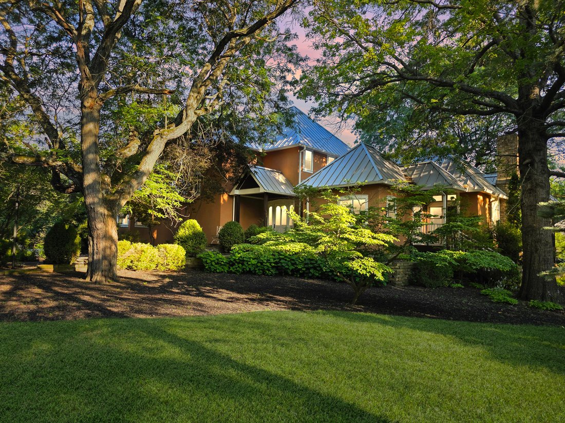 House in Bloomington, Illinois, United States 1 - 18411389