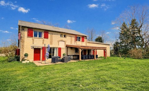 Villa en Le Fraysse, Occitania, Francia 1
