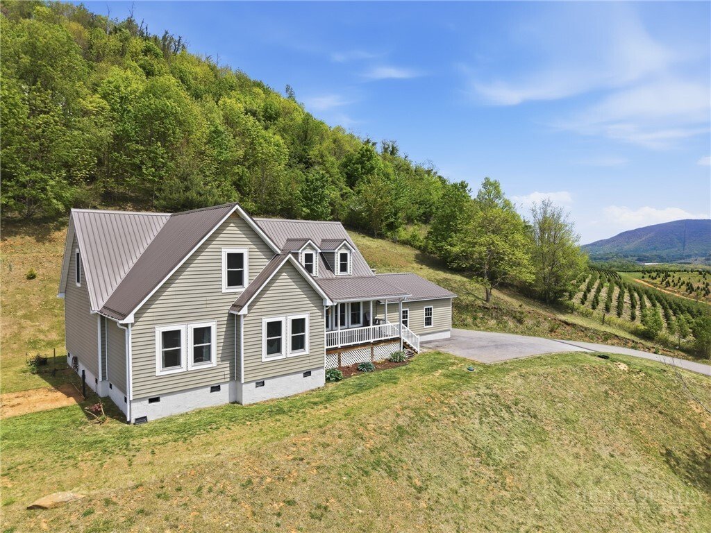 House in West Jefferson, North Carolina, United States 2 - 18414411