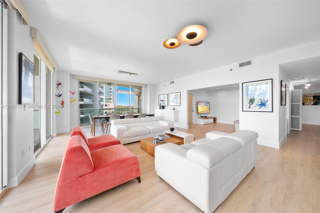 Condo in Miami, Florida, United States 2 - 18415155