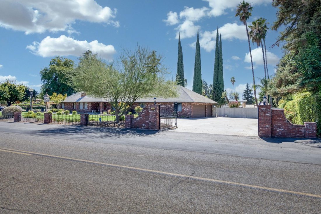 House in Fresno, California, United States 4 - 18407750
