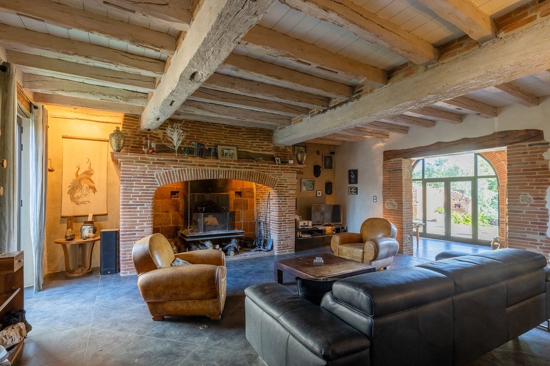 House in Buzet-sur-Tarn, Occitania, France 4 - 18406643