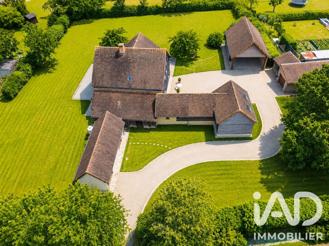 House in Savigne-l'Eveque, Pays de la Loire, France 1 - 18065356