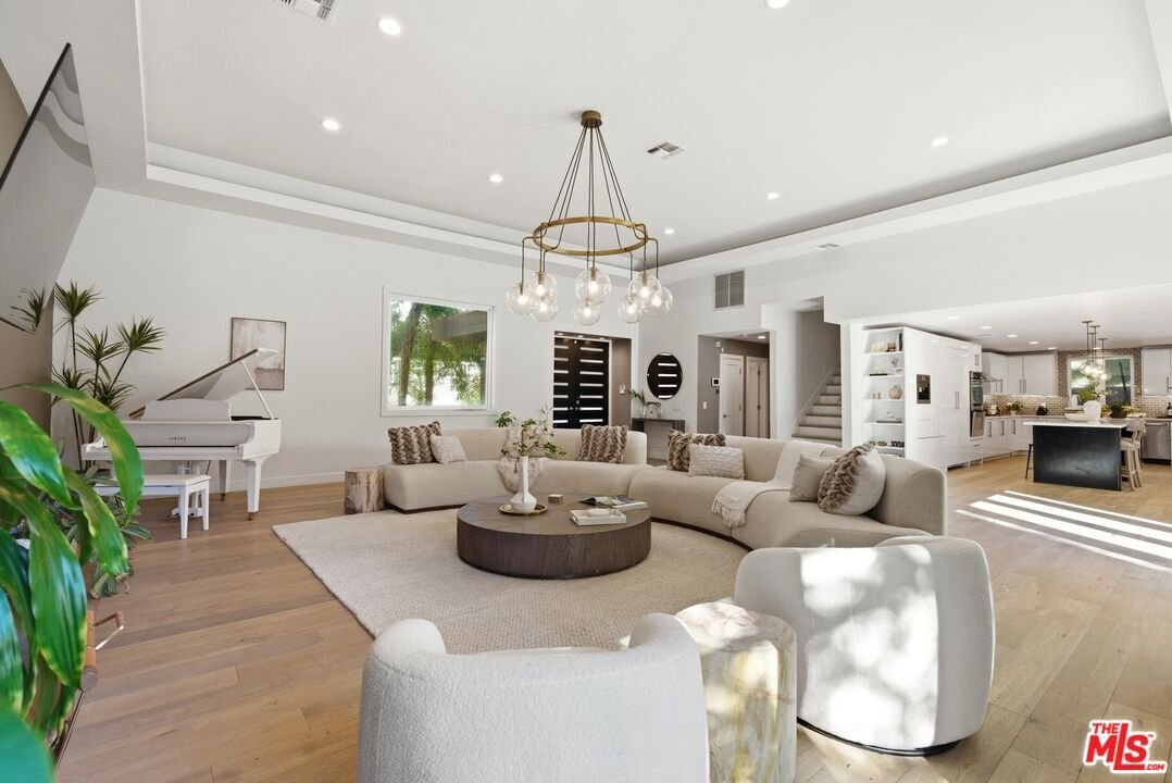 House in Los Angeles, California, United States 3 - 18403938