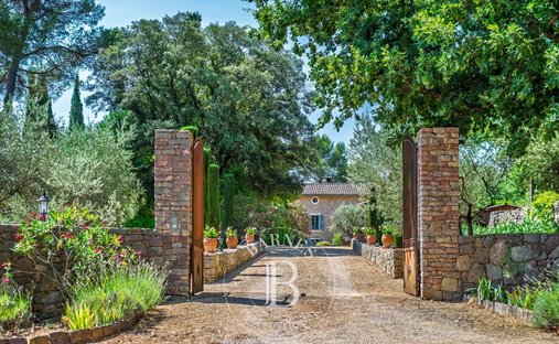 Casa di campagna a Taradeau, Provenza-Alpi-Costa Azzurra, Francia 1