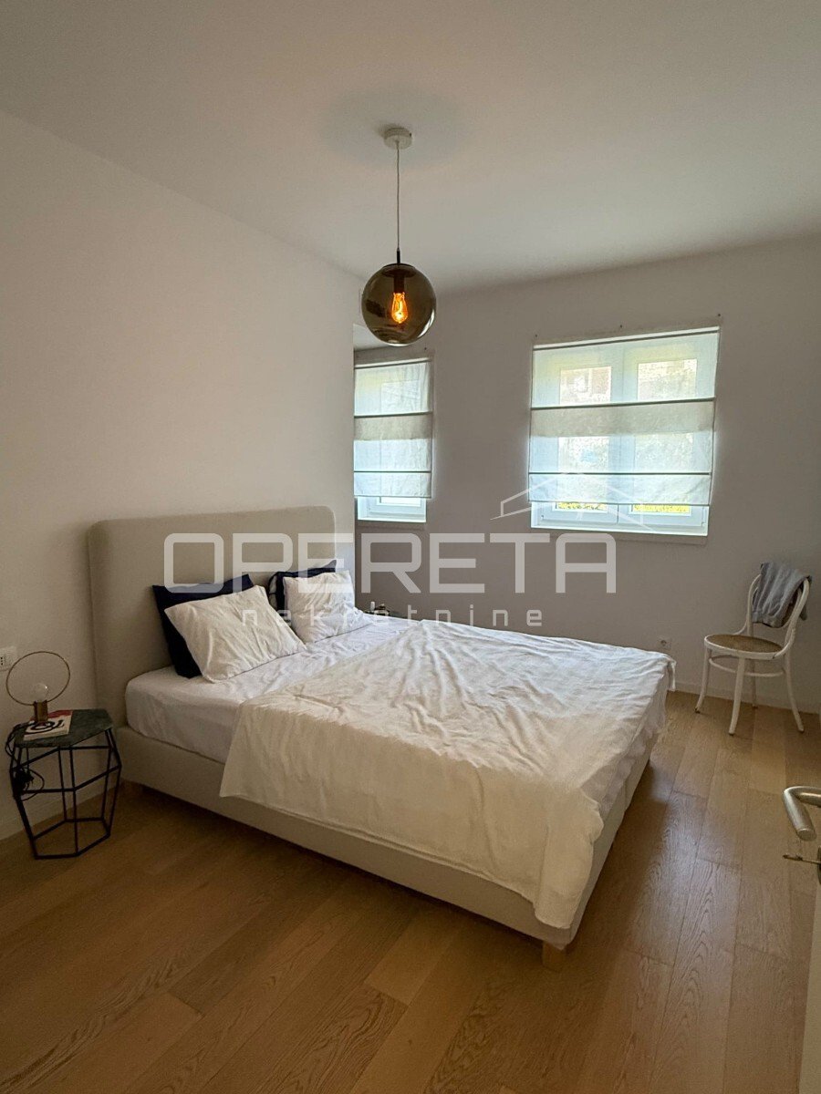 Apartment in Znjan, Split, Split-Dalmatia County 5 - 18408599