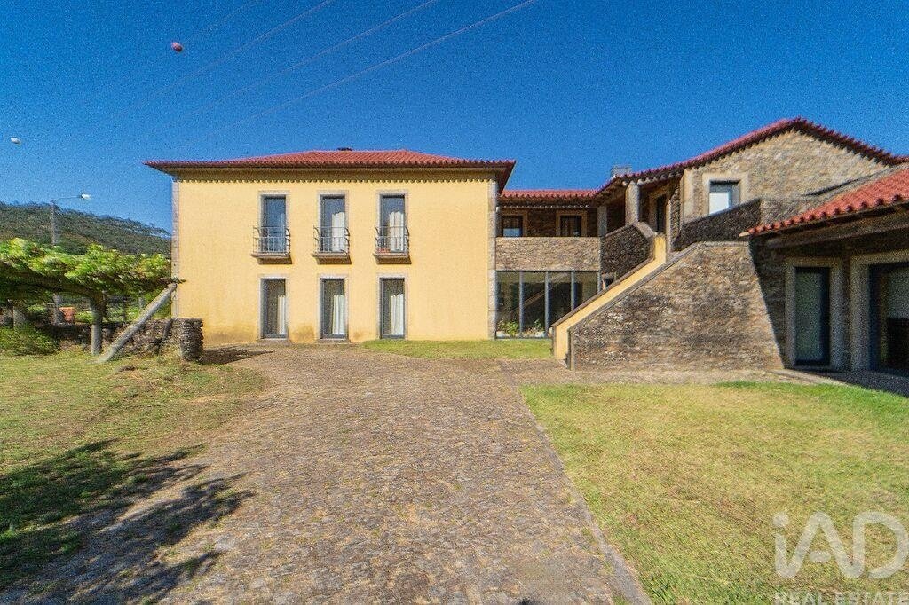 Townhouse in Gondar e Orbacem, Viana do Castelo District, Portugal 2 - 18230673