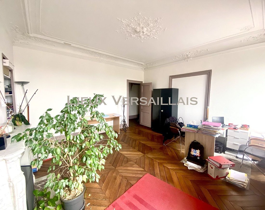 Apartment in Domaine National du Château, Versailles, France 2 - 18407489