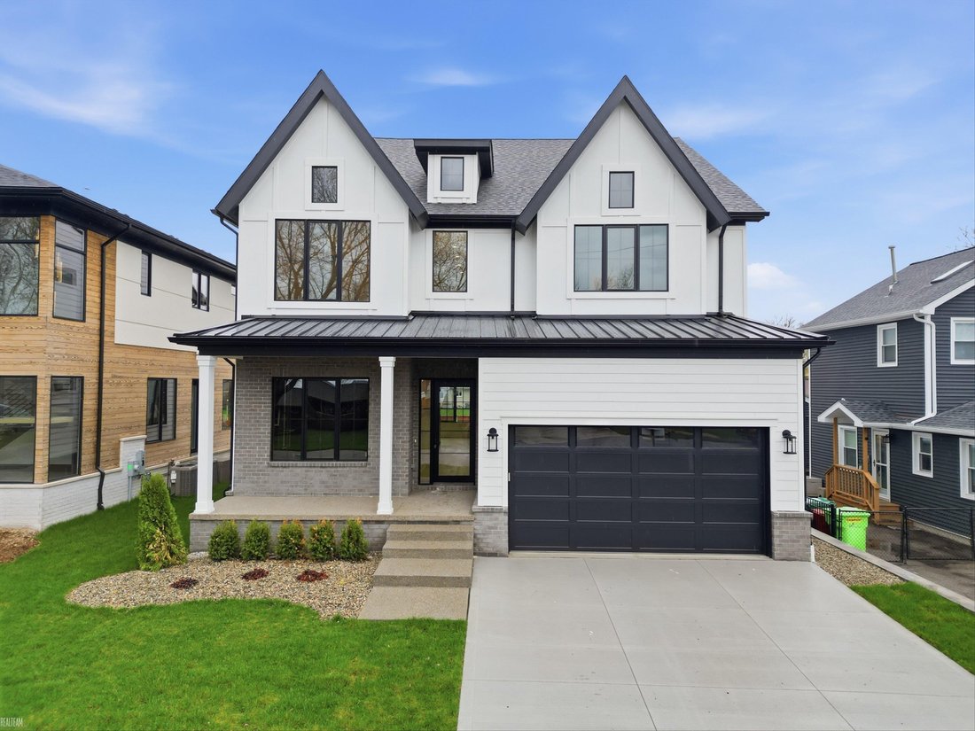 House in Mount Clemens, Michigan, United States 1 - 18411550