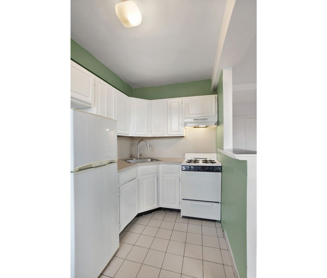 Co Op in New York, New York, United States 5 - 18347667