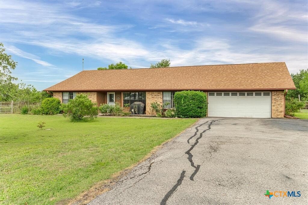 House in Elgin, Texas, United States 3 - 18406933
