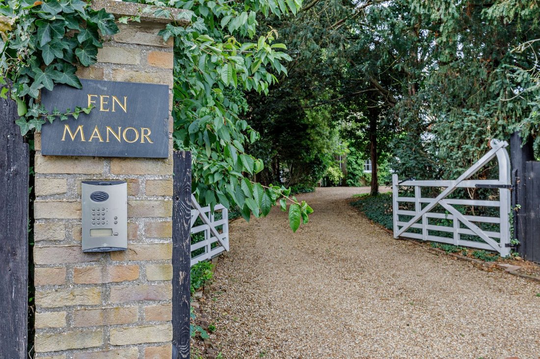 House in Fenstanton, England 2 - 18403174