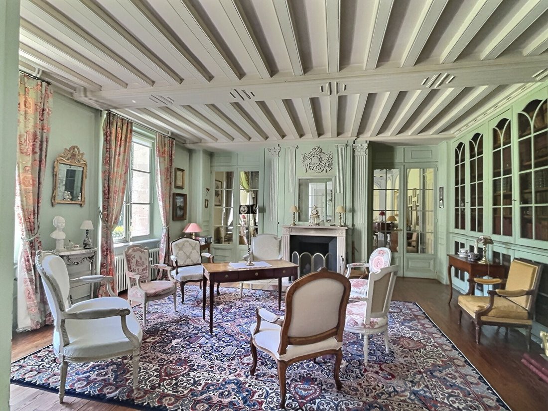 Chateau in Centre Ville, Montivilliers, France 5 - 18405372