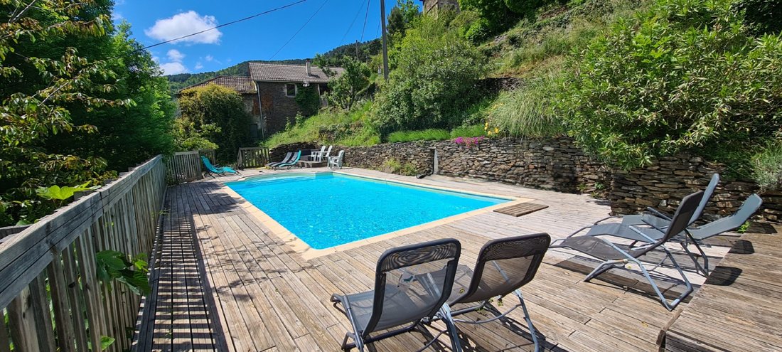 Villa in Saint-Andre-Lachamp, Auvergne-Rhône-Alpes, France 1 - 18405685
