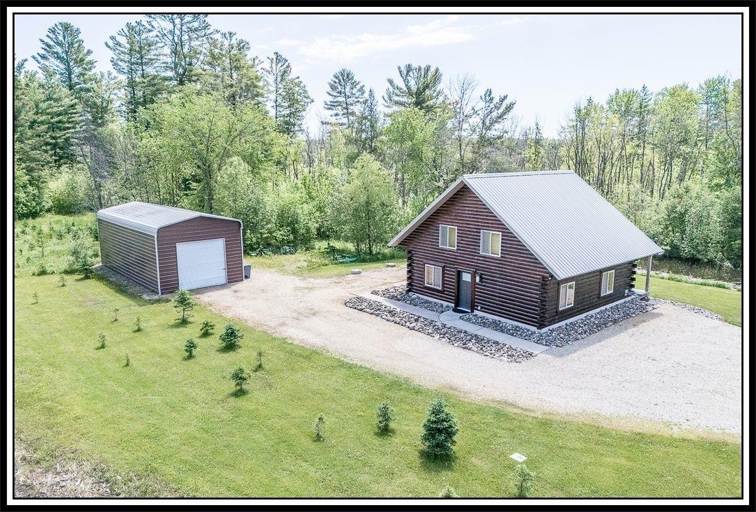 Weyauwega, Wisconsin, United States 1 - 18416027