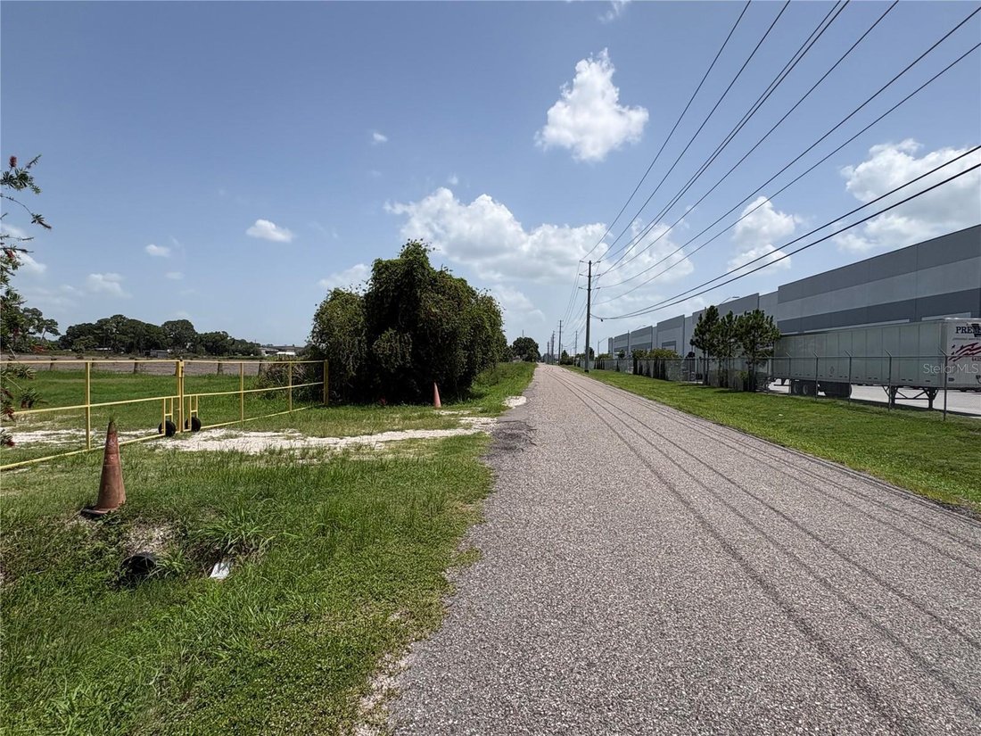 Land in Lakeland, Florida, United States 2 - 18409045
