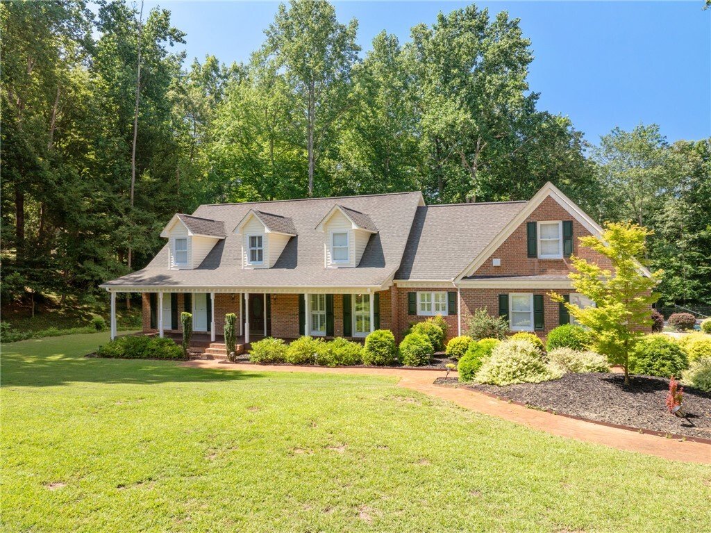 House in Central, South Carolina, United States 2 - 17874013