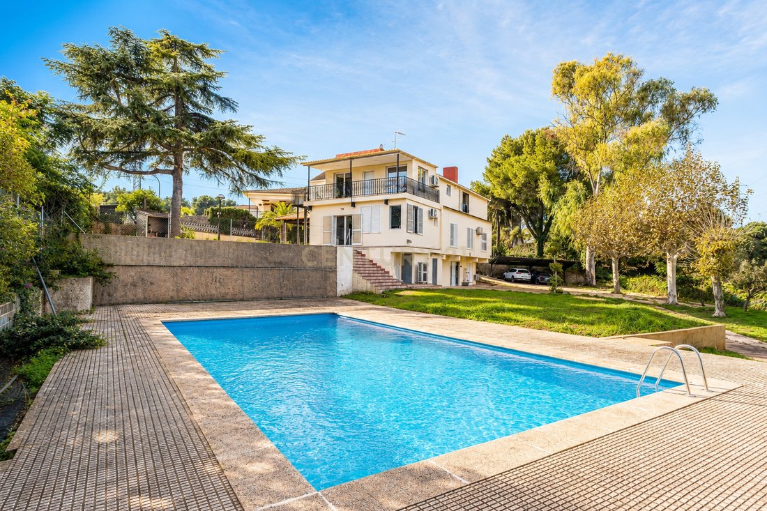 Villa in Torrent, Valencian Community, Spain 1 - 16970791