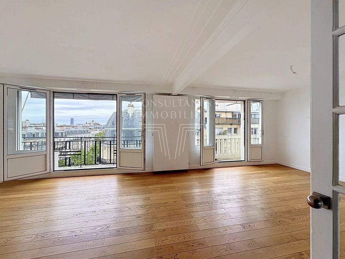 Apartment in Auteuil Sud, Paris 16e Arrondissement, Paris 2 - 18404548