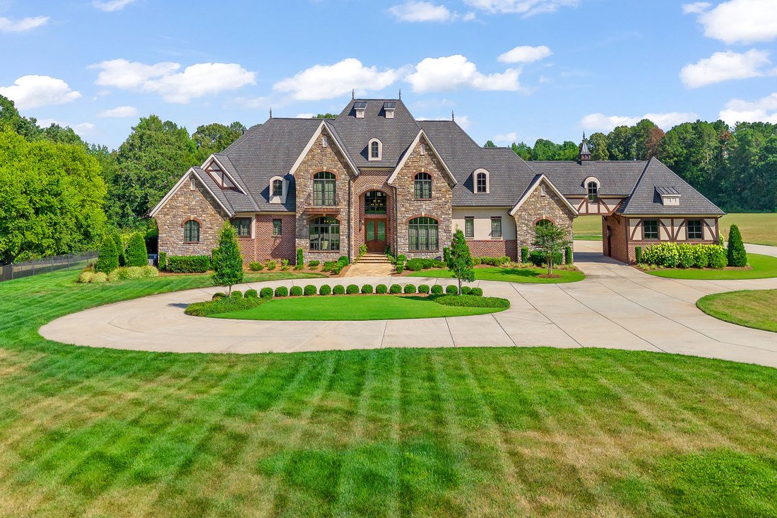 House in Gastonia, North Carolina, United States 1 - 18405137