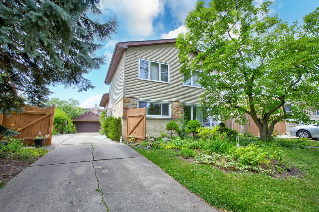 House in Niles, Illinois, United States 1 - 18414755