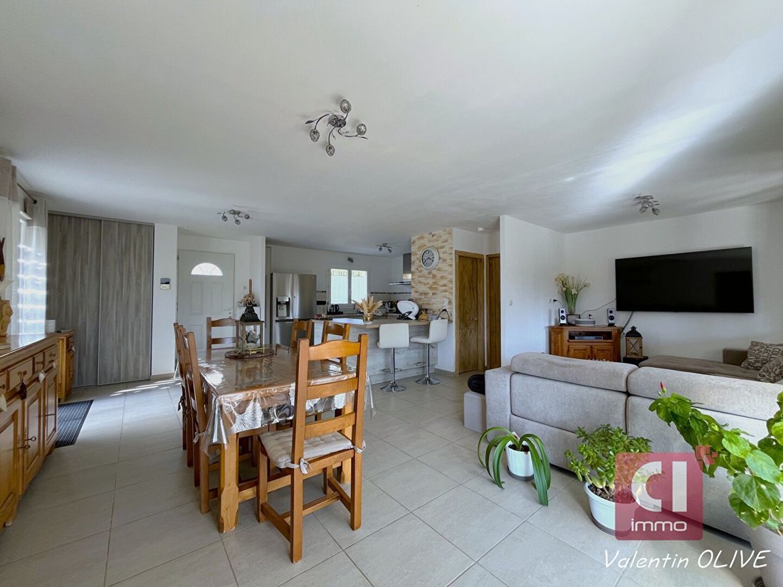 House in La Roquebrussanne, Provence-Alpes-Côte d'Azur, France 3 - 18407485