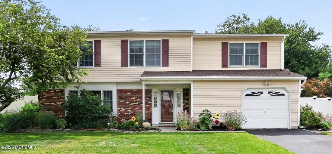 House in Howell Township, New Jersey, United States 1 - 18411377