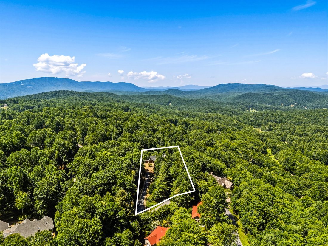 House in Laurel Park, North Carolina, United States 4 - 18410457