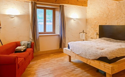 Villa a Les Hôpitaux-Vieux, Borgogna-Franca Contea, Francia 1
