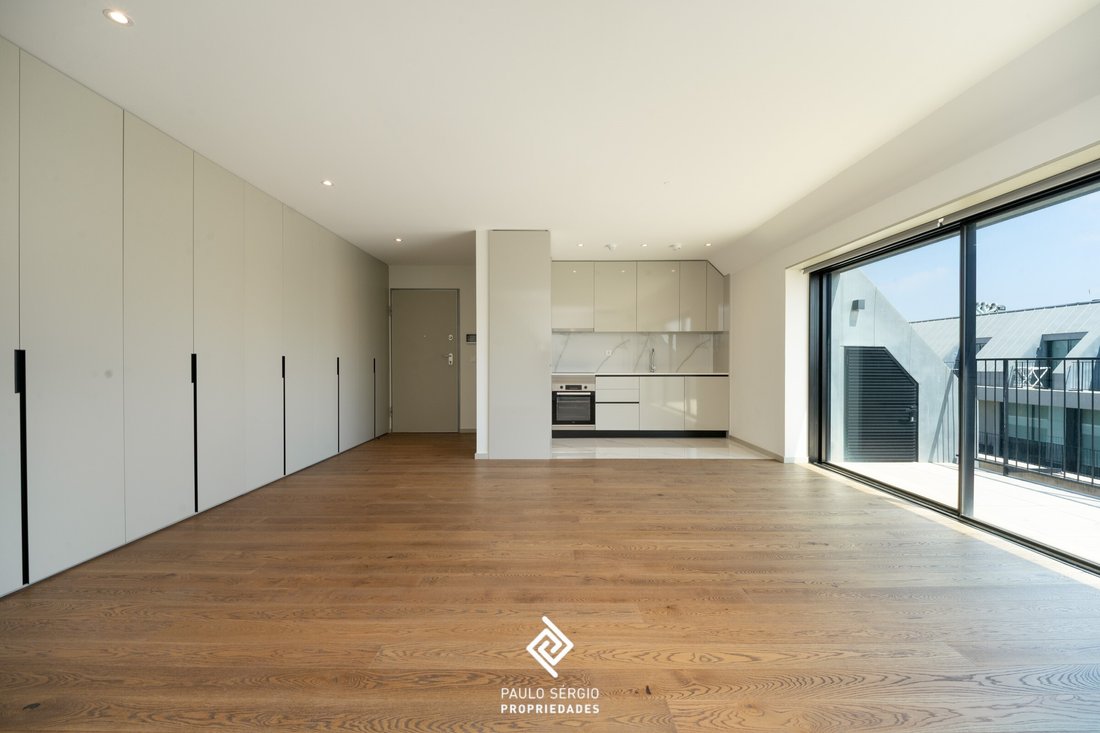 Apartment in Espinho, Aveiro District, Portugal 1 - 18412375