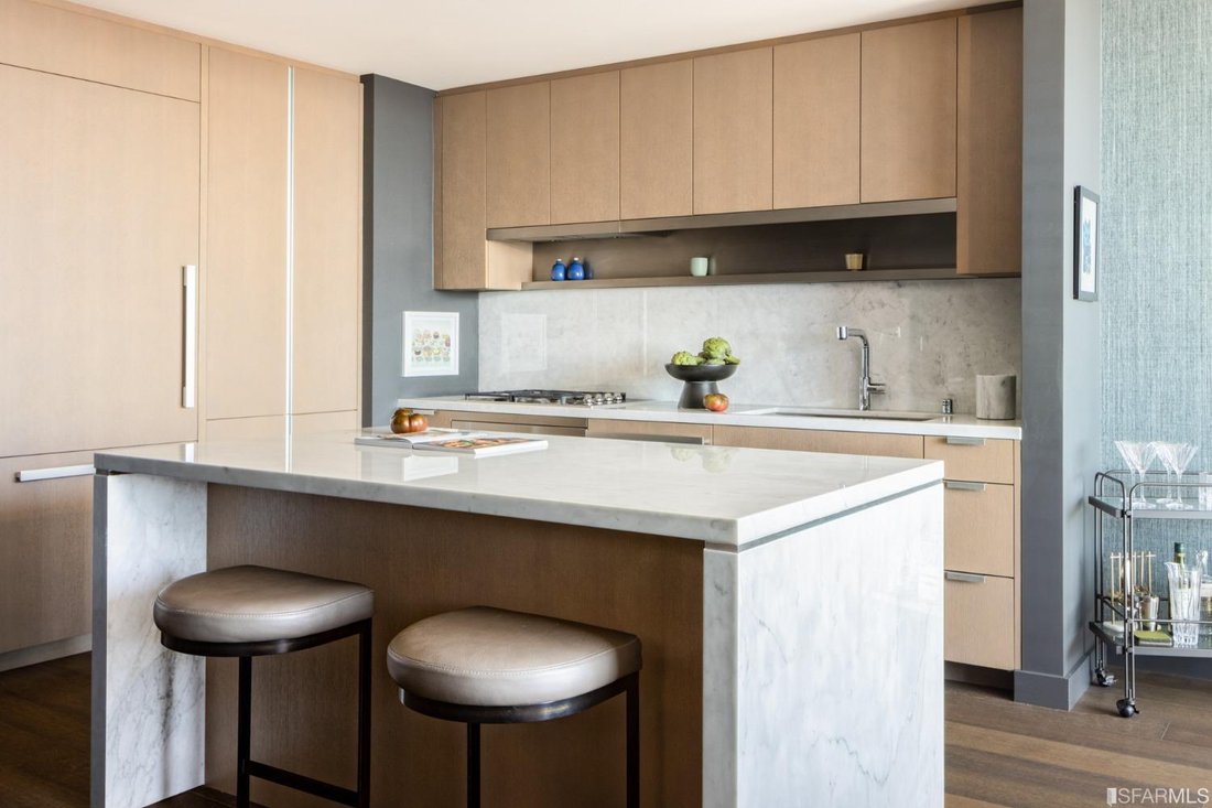 Condo in San Francisco, California, United States 2 - 18406742