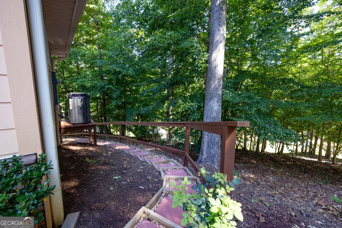 House in Westminster, South Carolina, United States 3 - 18413455