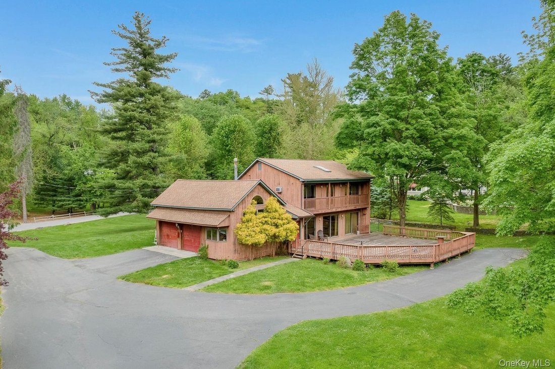 House in Spackenkill, New York, United States 5 - 18041368