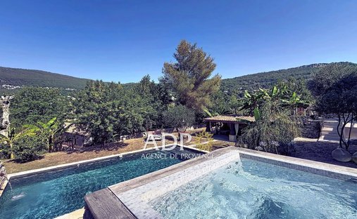 Villa in Grasse, Provence-Alpes-Côte d'Azur, France 1
