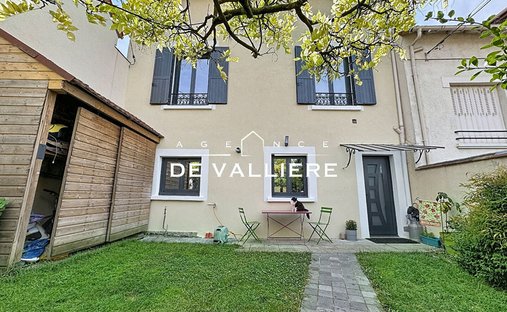 House in Centre Ville, Rueil-Malmaison, France 1