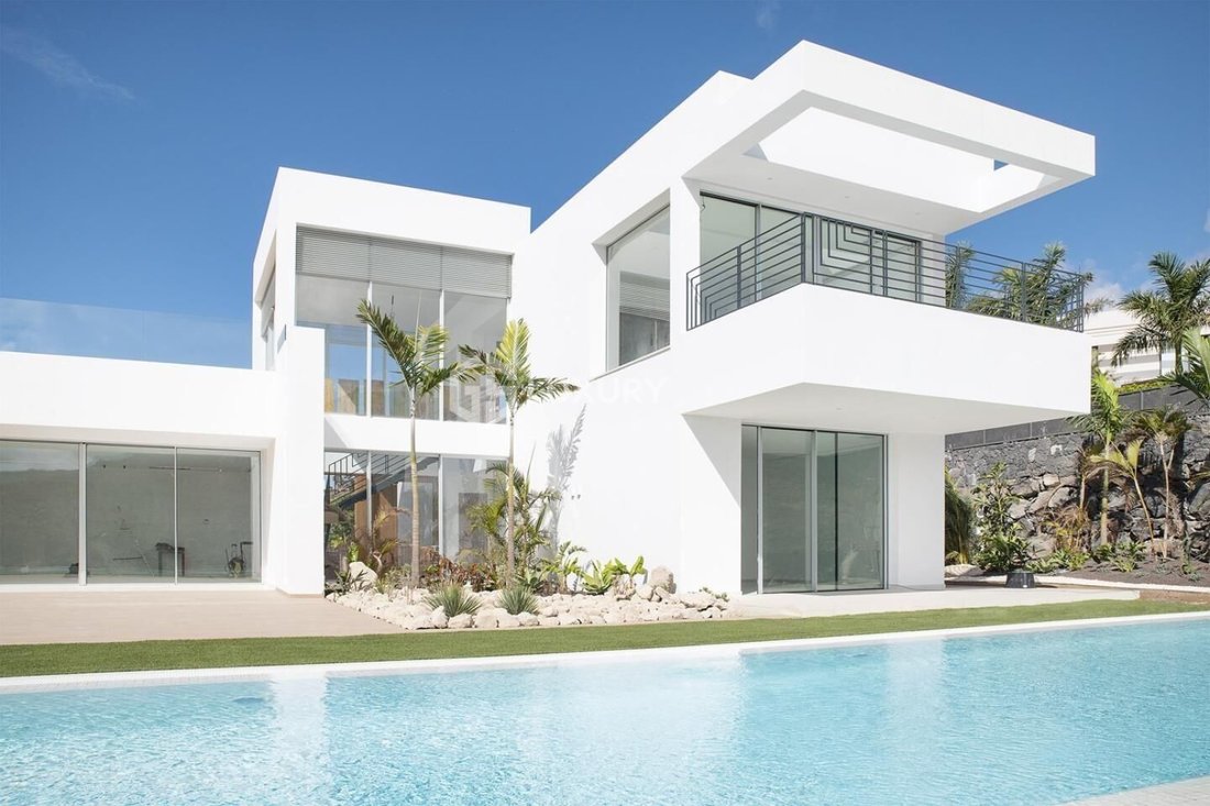 House in La Caleta, Adeje, Canary Islands 1 - 18411220