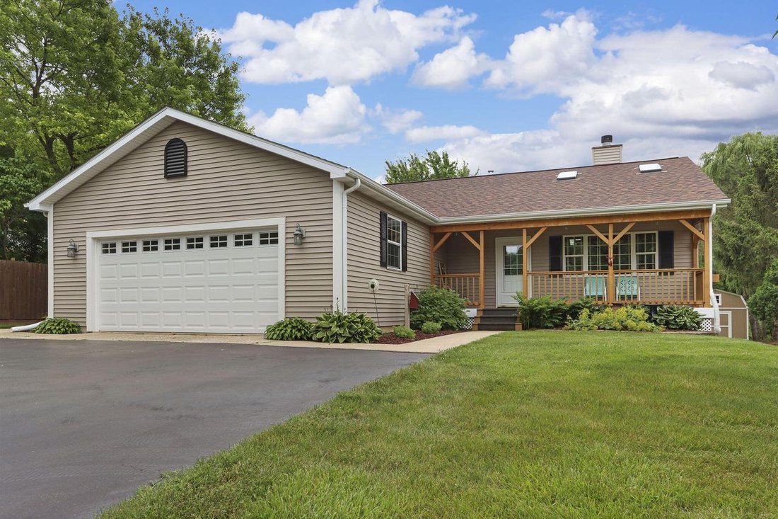 House in Kenosha, Wisconsin, United States 2 - 18407150