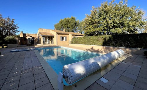 Villa a Saint-Saturnin-lès-Apt, Provenza-Alpi-Costa Azzurra, Francia 1