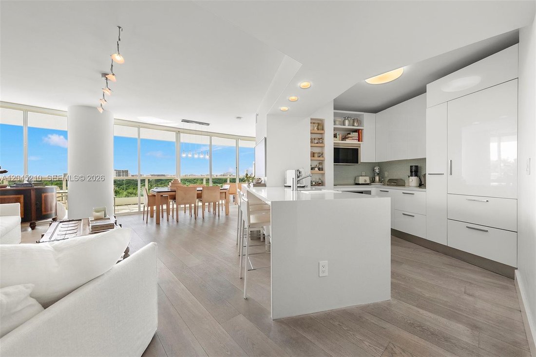 Condo in Miami, Florida, United States 4 - 18408814