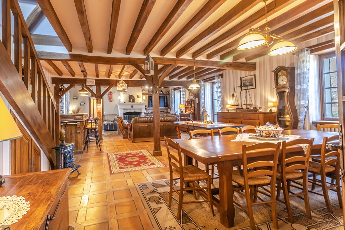 Villa in Neuvy-sur-Barangeon, Centre-Val de Loire, France 4 - 18405898