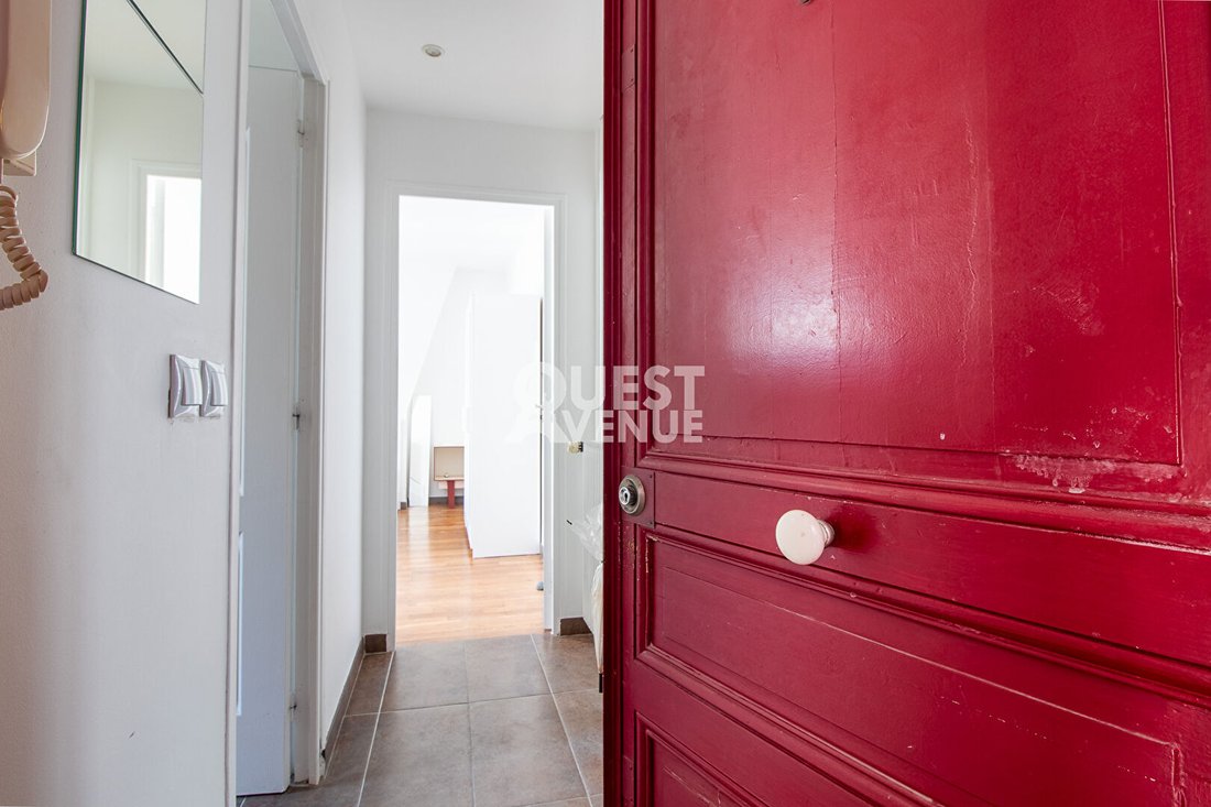 Apartment in Amiraux-Simplon-Poissonniers, Paris 18e Arrondissement, Paris 1 - 18298307