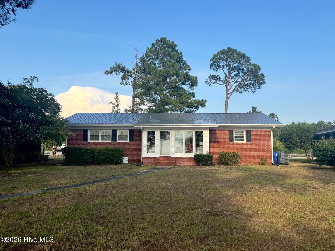 House in Lake Waccamaw, North Carolina, United States 3 - 18407782