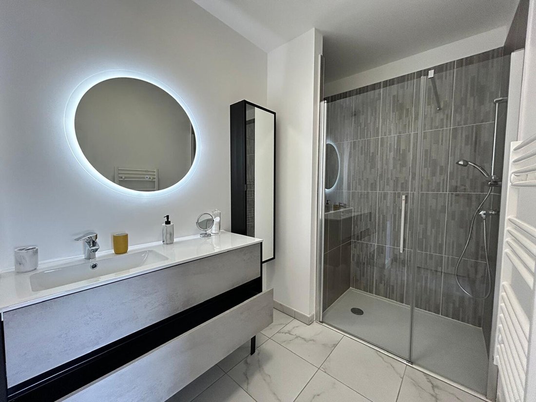 Apartment in Bas Cenon-cours Victor Hugo-Gambetta, Cenon, France 4 - 18405600