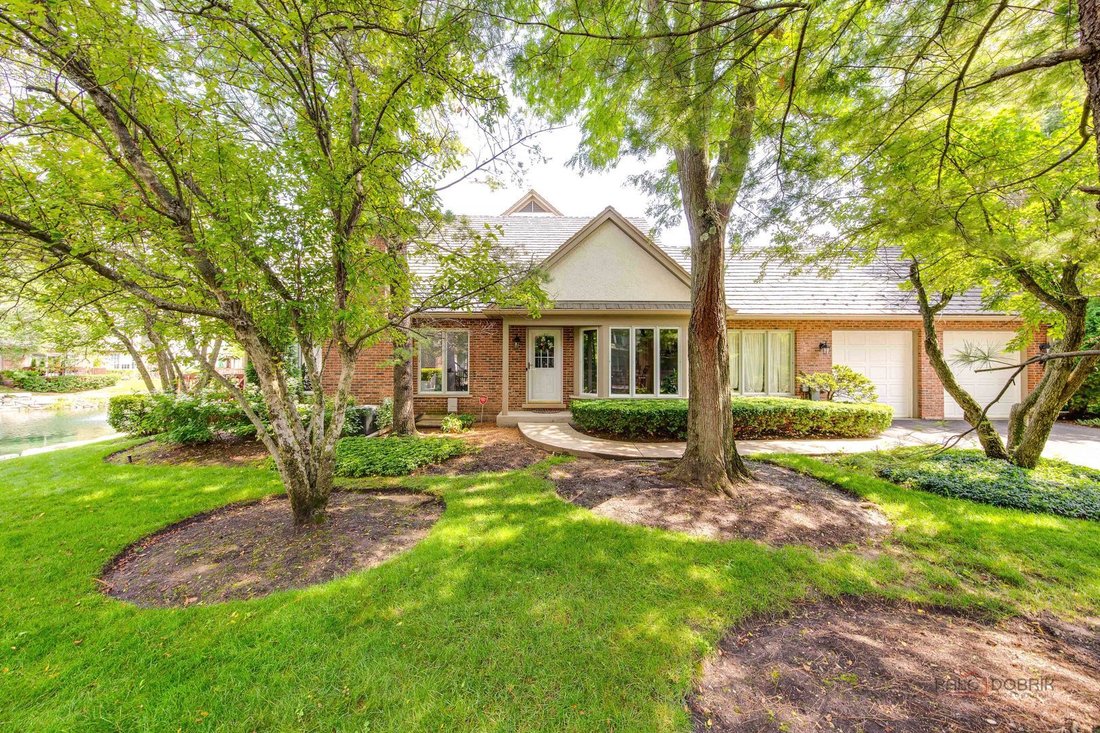 Condo in Lake Bluff, Illinois, United States 1 - 18413647