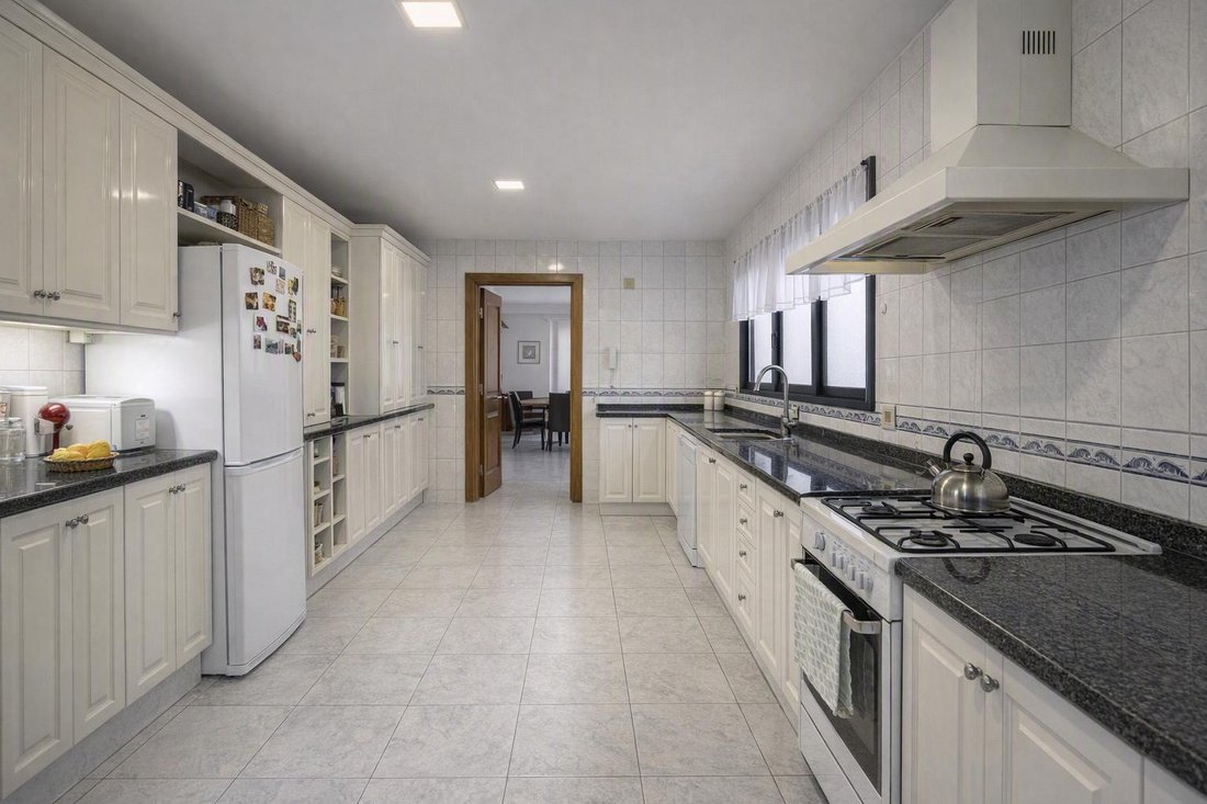 Apartment in Montevideo, Departamento de Montevideo, Uruguay 4 - 18409061