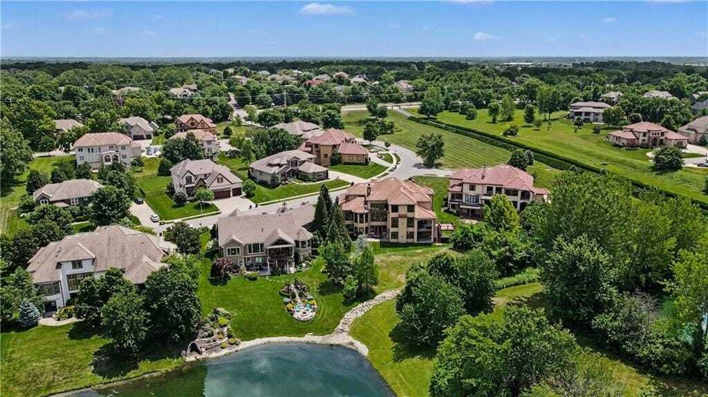 House in Overland Park, Kansas, United States 4 - 18410460