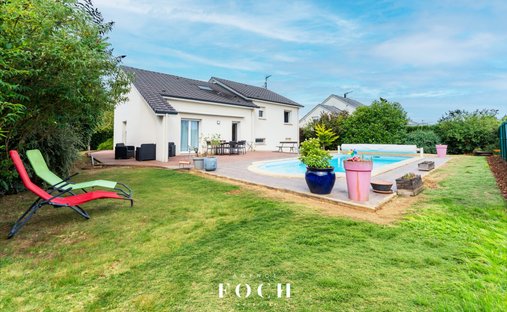 House in Sexey-les-Bois, Bois-de-Haye, France 1