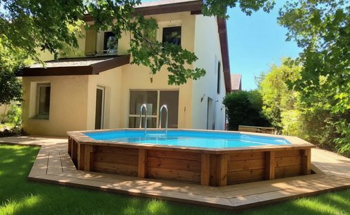 House in Yvoire, Auvergne-Rhône-Alpes, France 1