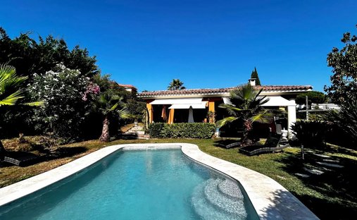Villa in Les Termes, Mandelieu-la-Napoule, France 1