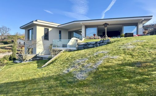 House in Publier, Auvergne-Rhône-Alpes, France 1